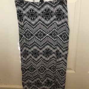 Express Long Slit Skirt